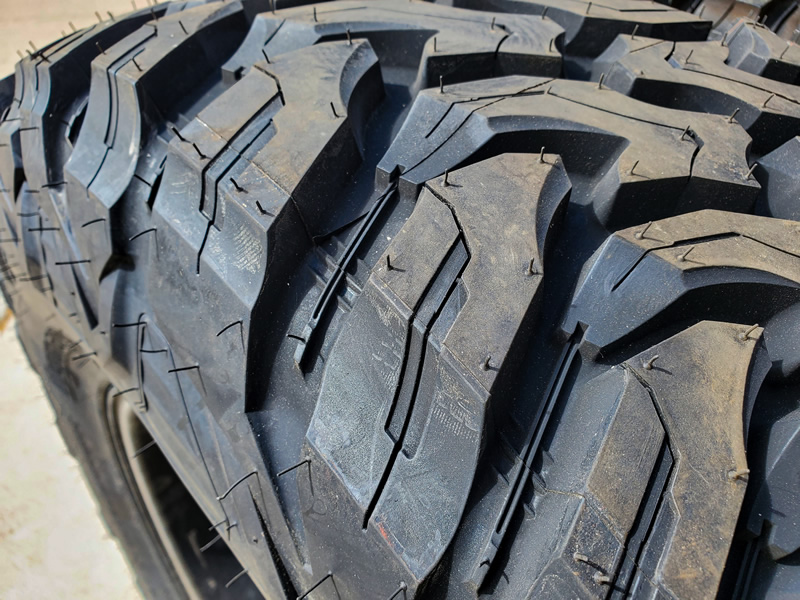 2008 Jeep JKU with Hankook DynaPro MT2 tires